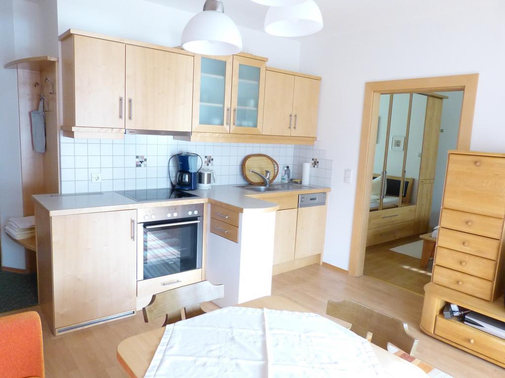Sagmeister Loft Apartman Jenig Szoba fotó