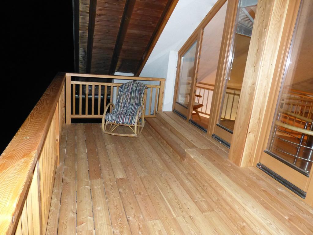 Sagmeister Loft Apartman Jenig Szoba fotó